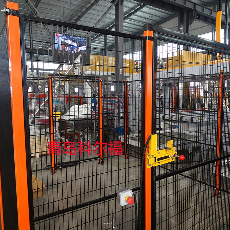 車間安全新防線 機(jī)器人護(hù)欄網(wǎng)與機(jī)械設(shè)備安全防護(hù)欄的定制之道